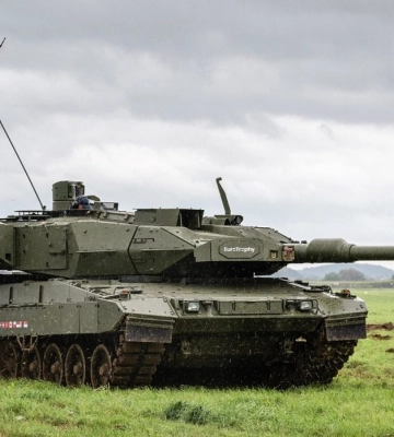 Німеччина офіційно схвалила купівлю перших 18 танків Leopard 2A8 на суму €525,6 млн і потенційне замовлення вартістю €2,9 млрд