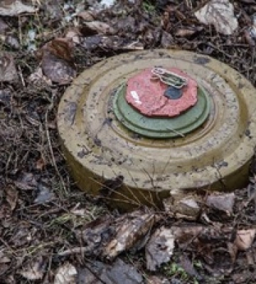 &quot;Обережно - міни&quot;: у яких водоймах не можна купатися під час війни