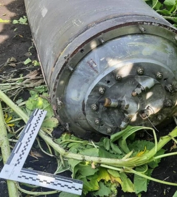 Во Львовской области обломки российской ракеты упали на хозяйственное здание: произошел пожар
