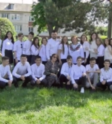 Як випускники Торчинського ліцею готуються до прощання зі школою