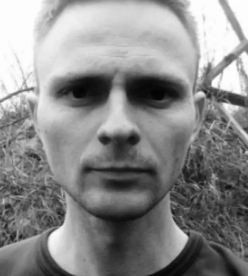 У боях під Бахмутом загинув журналіст, військовий Євгеній Осієвський