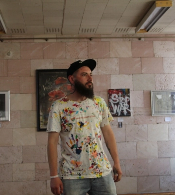 З геометричних фігур “склали” постать Котляревського: у Полтаві відомий художник представив ексклюзивну виставку, на якій люди&amp;hellip;