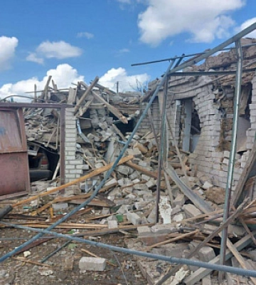 Окупанти вдарили по Покровській громаді: один загиблий, 9 людей постраждали