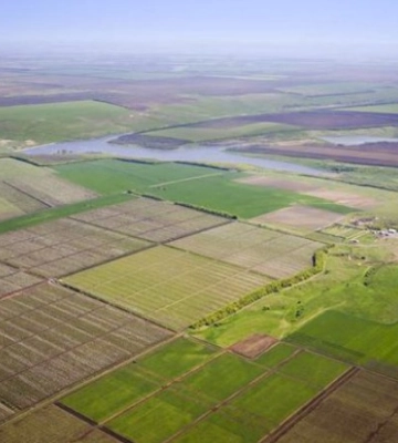 Чернігівська міськрада віддала росіянам землю в оренду після повномасштабного вторгнення
