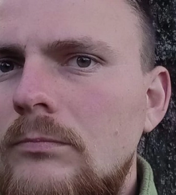 У боях під Бахмутом загинув журналіст, військовий Євгеній Осієвський