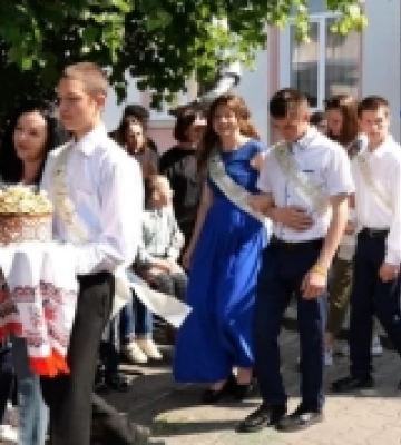 У Заболоттівській спеціальній школі пролунав останній дзвінок
