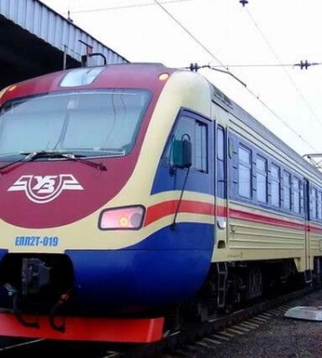 Із 29 травня по 2 червня. На Дніпропетровщині електрички змінять схему руху