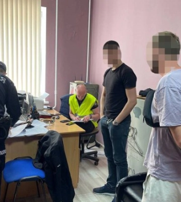 У Києві піймали двох чоловіків, які знімали роботу ППО