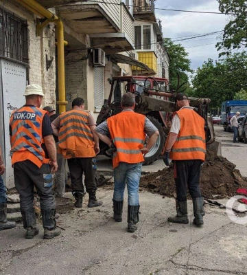 Замість ремонту - заміна: у Чечелівському районі оновили аварійний водовід