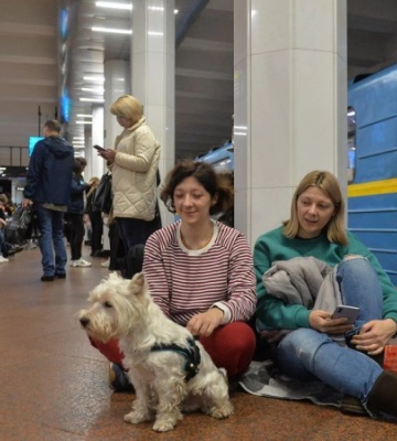 Вдень у метро Києва ховалася від обстрілів 41 тис. людей