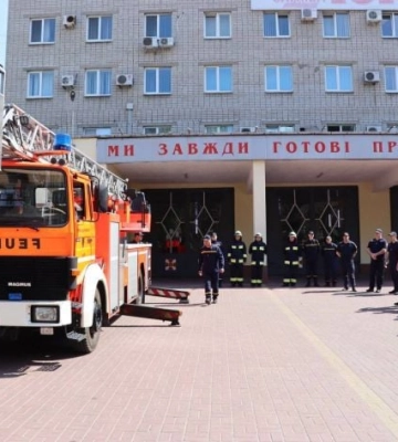 Из Германии прибыло пожарное авто для освобожденного Мелитополя (фото, видео)