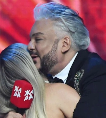 Алан Бадоєв висловився про Анну Асті, Ані Лорак та інших артистів, які зрадили Україну 