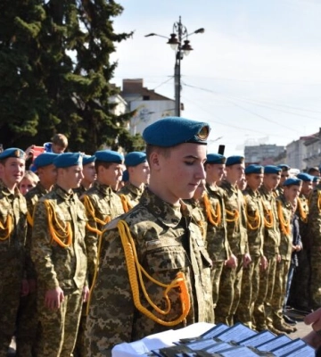 У Полтаві створять ліцей із посиленою військово-фізичною підготовкою — рішення обласної ради