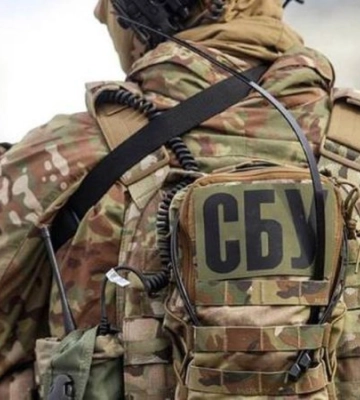 Двоє росіян намагалися влаштувати свого агента на оборонний завод у Києві