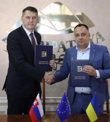 Закапратська обласна рада уклала пряму угоду про співпрацю з Пряшівським самоврядним краєм