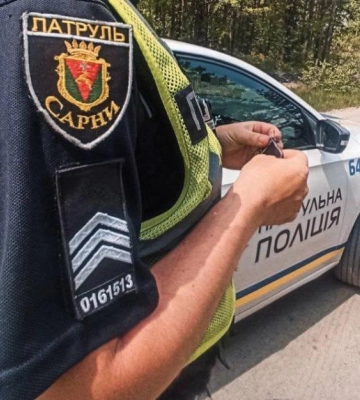 У Сарнах водій скутера їхав без посвідчення водія і з ознаками сп&#039;яніння