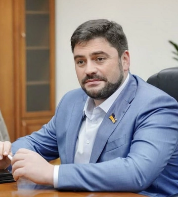 Шуляк объявила об отзыве мандата депутата Киевсовета Трубицина