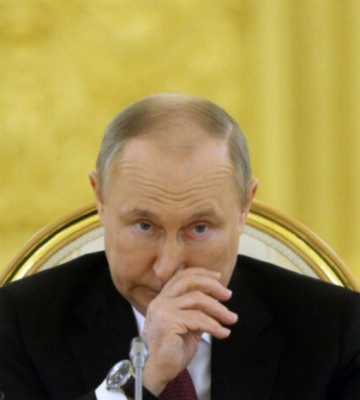 Путин отреагировал угрозами на утреннюю атаку беспилотников на Москву