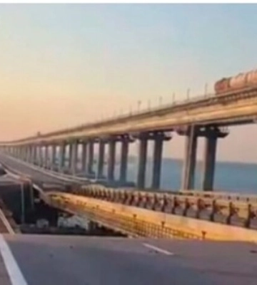 Кримський міст поки живий. Аксьонов вмовляє росіян їхати в окупований Крим