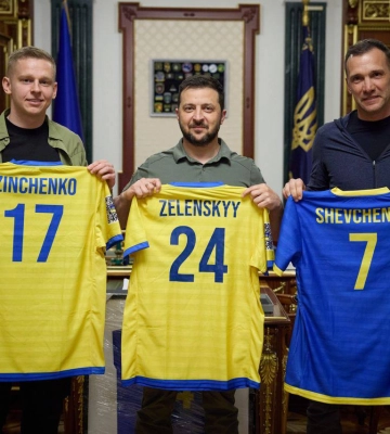 Шевченко і Зінченко організовують проведення 5 серпня благодійного футбольного матчу в Лондоні для відбудови ліцею на Чернігівщині. ФОТО