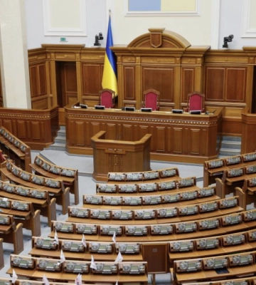 Война не мешает народному депутату от «Слуги Народа» отдыхать за границей и ездить на новом автомобиле Война не мешает народному депутату от «Слуги Народа» отдыхать за границей и ездить на новом автомобиле