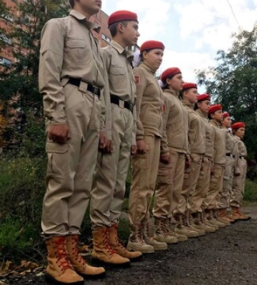 Окупанти посилюють пропагандистський вплив на молодь у Донецькій області — ЦНС