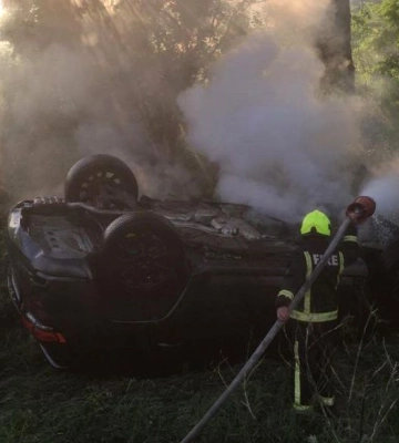 У Полтавському районі внаслідок ДТП загорівся автомобіль: травмовані п’ятеро людей