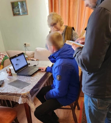 Молилися за окупантів – на Житомирщині СБУ викрила чергову пару інтернет-агітаторів