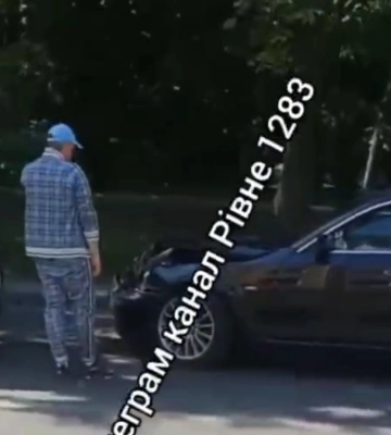 Увага водіям: у центрі Рівного - ДТП (ВІДЕО)