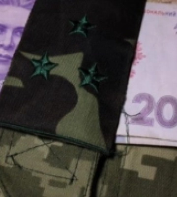 З Рівненщини на потреби армії скерували понад три мільйони гривень та близько 60 автомобілів