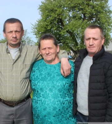 Боронять країну від загарбників: мати-героїня з Волині виховала 6 дітей і 15 онуків