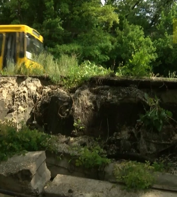 У Полтаві обвалилася укріплювальна стіна кам’янки