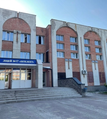 У Полтаві останні дзвоники пройшли без масштабних гулянь