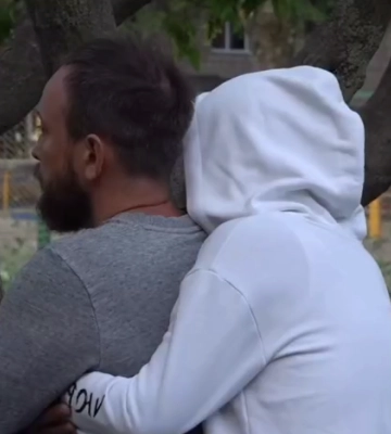 Укриття не відкрили, люди стукали і в той момент прилетіло: у Києві загинули містяни (відео)