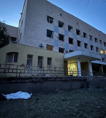 Жертви удару по Києву загинули біля закритого укриття поліклініки (доповнено)