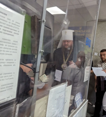 “Винуватим себе не вважаю, переховуватись не буду”: у Черкасах обирають запобіжний захід Феодосію