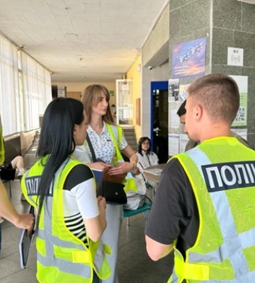 &quot;Пытались попасть в закрытое укрытие&quot;. Полиция открыла дело после гибели людей в Киеве