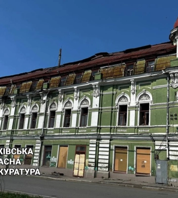 Прокуратура вимагає відремонтувати історичну будівлю на Полтавському Шляху