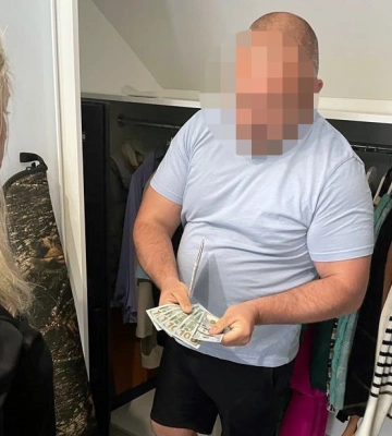 Під час ремонту військового містечка на Рівненщині розікрали сотні тисяч гривень