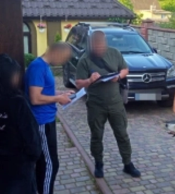 Під час ремонту військового містечка на Рівненщині розікрали сотні тисяч гривень