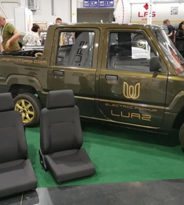 В Україні представили електромобіль LUAZ