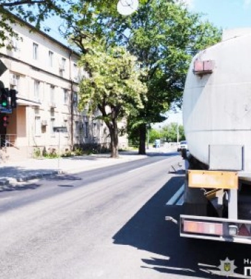 Слідчі встановлюють обставини смертельної ДТП у Миколаєві
