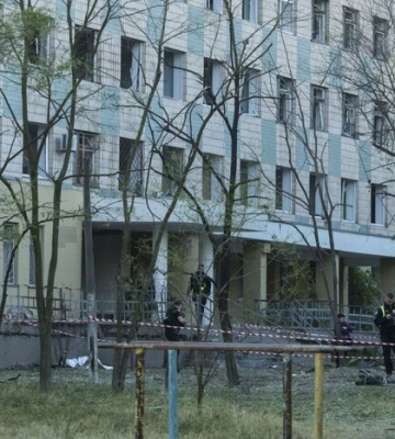 Закрите укриття у Києві: затримано трьох посадовців та охоронця медзакладу
