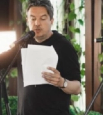 Рівненський поет переспівав відомий світовий хіт. ВІДЕО