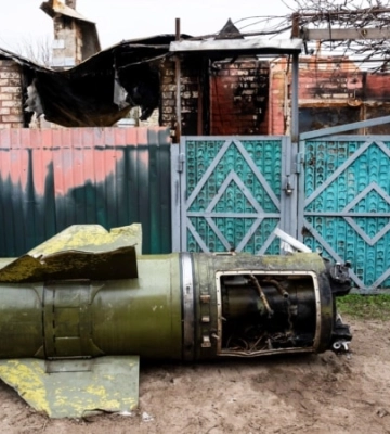 На Київщині внаслідок нічної атаки пошкоджено будинки, постраждала дитина