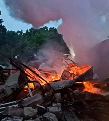 Рятувальники ліквідували наслідки ворожої атаки на Київщині, - ДСНС. ФОТОрепортаж