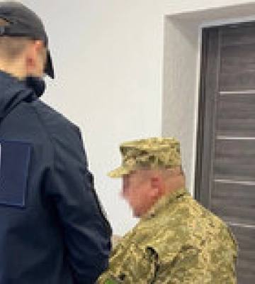 Офицер в Ровенской области получил подозрение – не снимал с нарушителей боевые доплаты