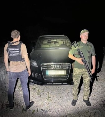 На Закарпатті викрили чоловіка, котрий збирався переправляти сигарети до Угорщини за допомогою безпілотників (ФОТО, ВІДЕО)