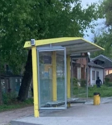 Куди можуть звернутися дніпряни, щоб відремонтувати зупинковий комплекс