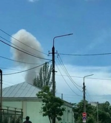 В Бердянске произошел мощный взрыв в порту: фото и видео
